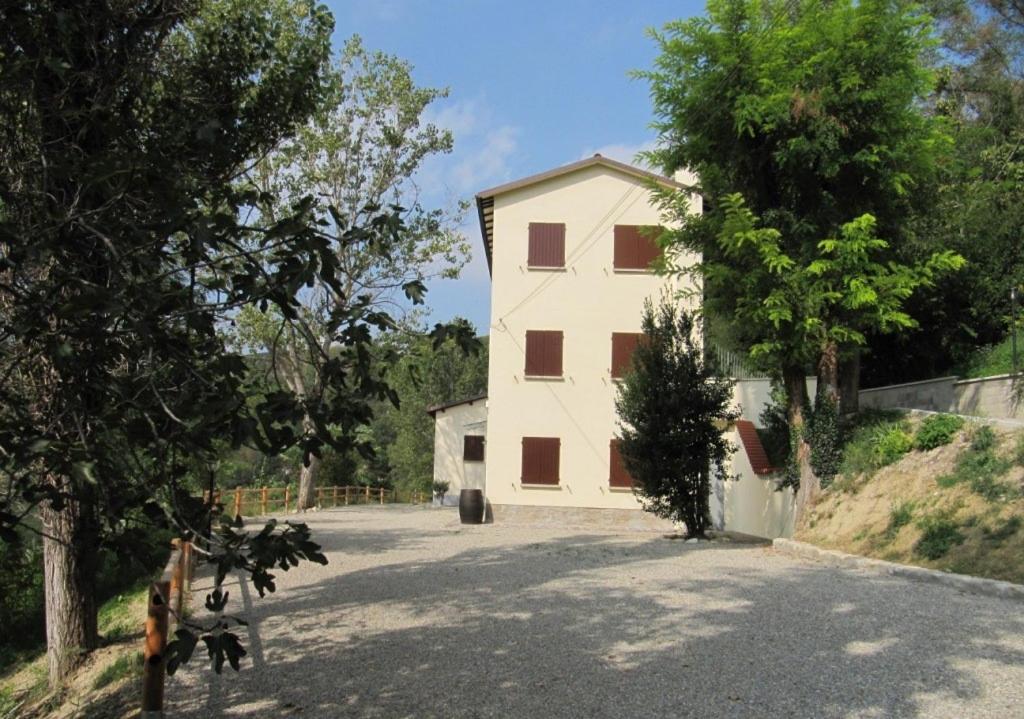 Podere Riosto Cantina&Agriturismo Pianoro Exterior photo